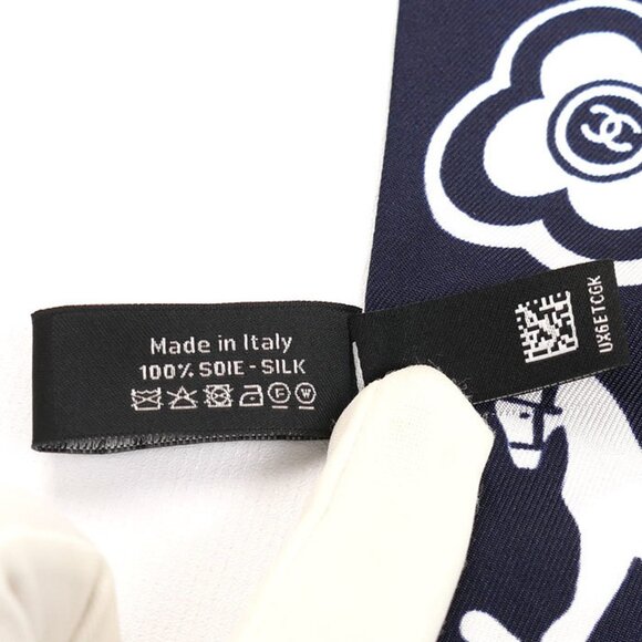 CHANEL Pink Logo Scarf - Picture 5 of 6